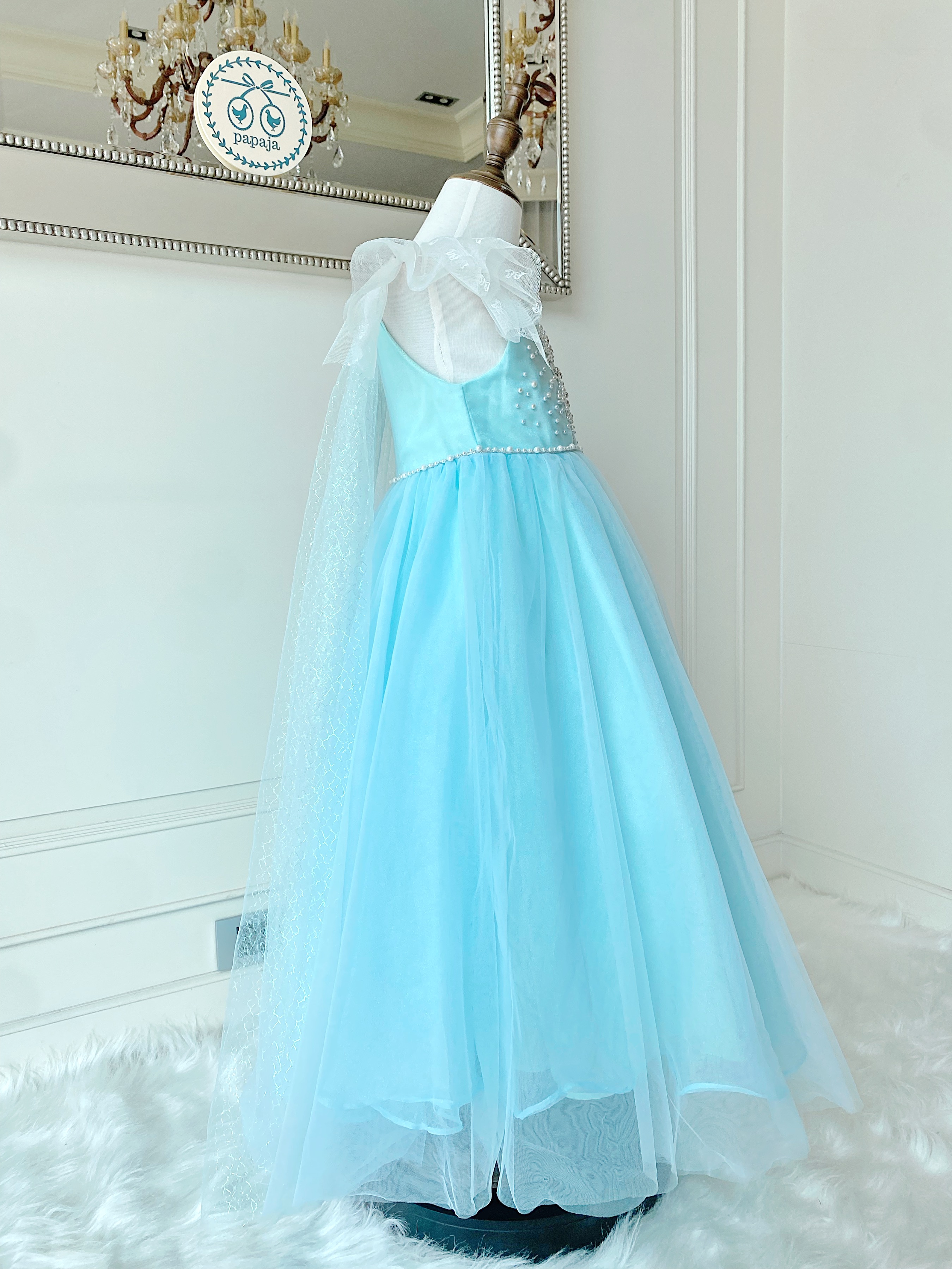 ชุดเจ้าหญิงเอลซ่าสีฟ้าน้ำทะเล รุ่นไฮพรีเมี่ยม ทรงคลาสสิค ดีเทลลาย Snowflake บนอก