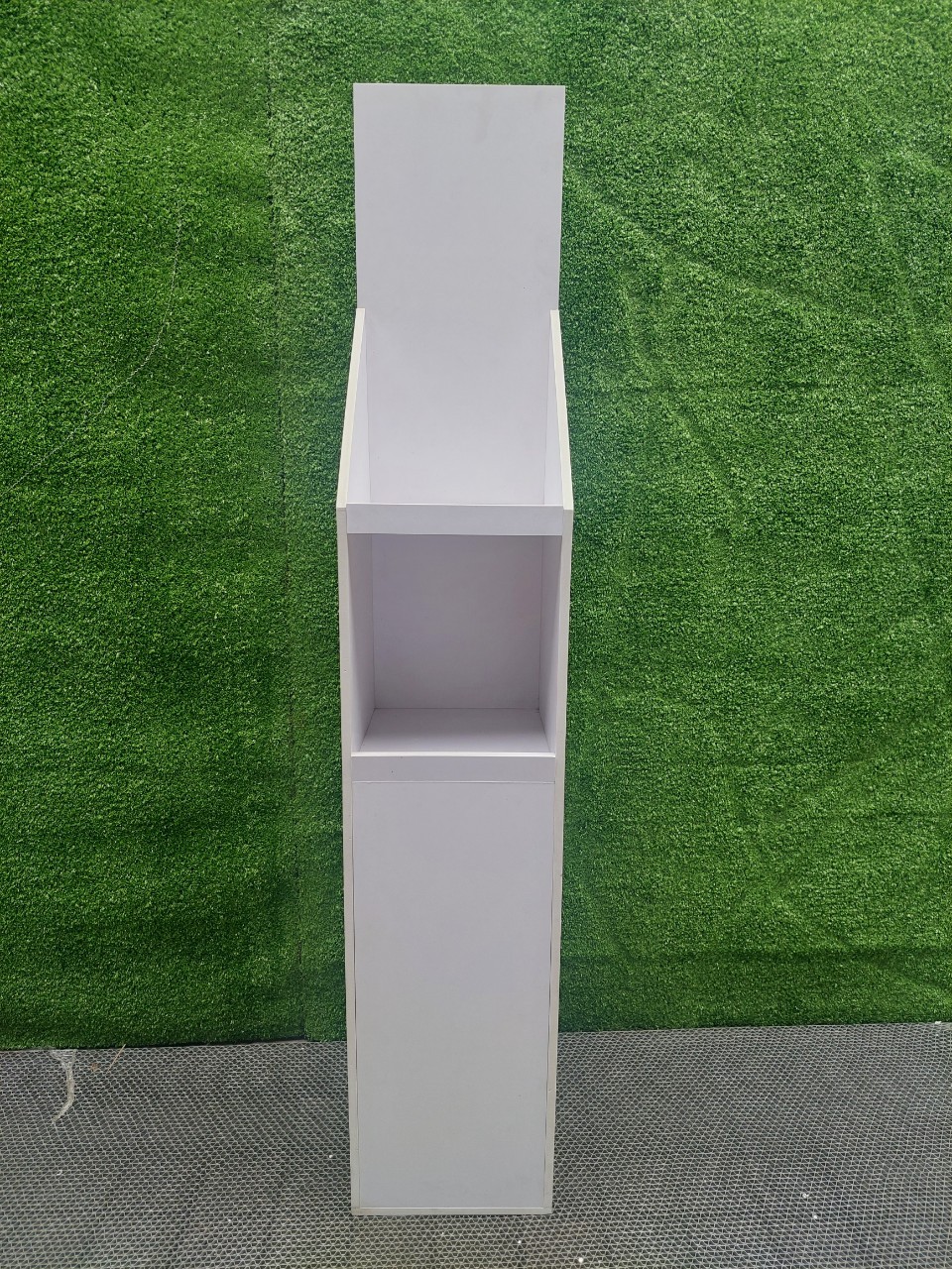 เช่าชั้นวางสินค้าพลาสวูด 2 ชั้น ขนาด (W)24 x (D)24 x (H)130 ซม. พร้อมงานพิมพ์ พลาสวูดหนา 8 มม.