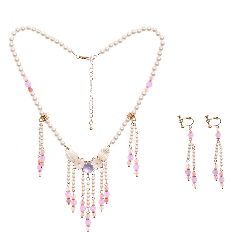 (No. 135) เซตสร้อยคอไข่มุกพร้อมต่างหูแบบจีนโบราณ กลีบดอกสีชมพูระย้า