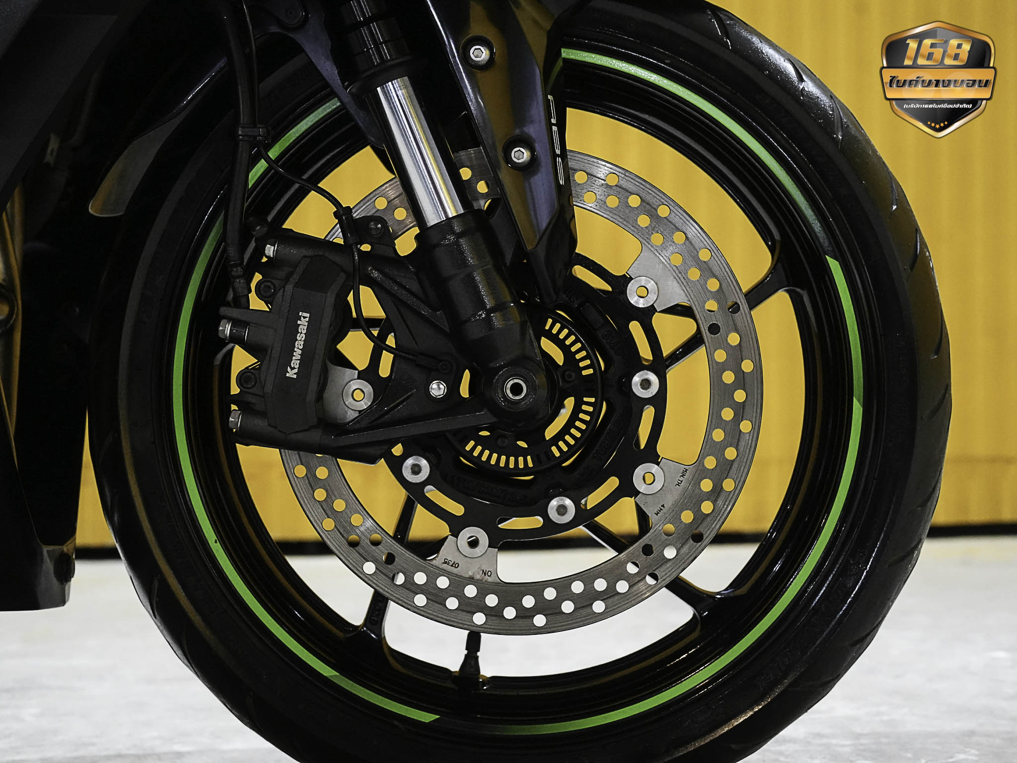 KAWASAKI Ninja ZX-25R ปี 2021 ฟรีดาวน์ออกรถใช้เงิน 0 บาท