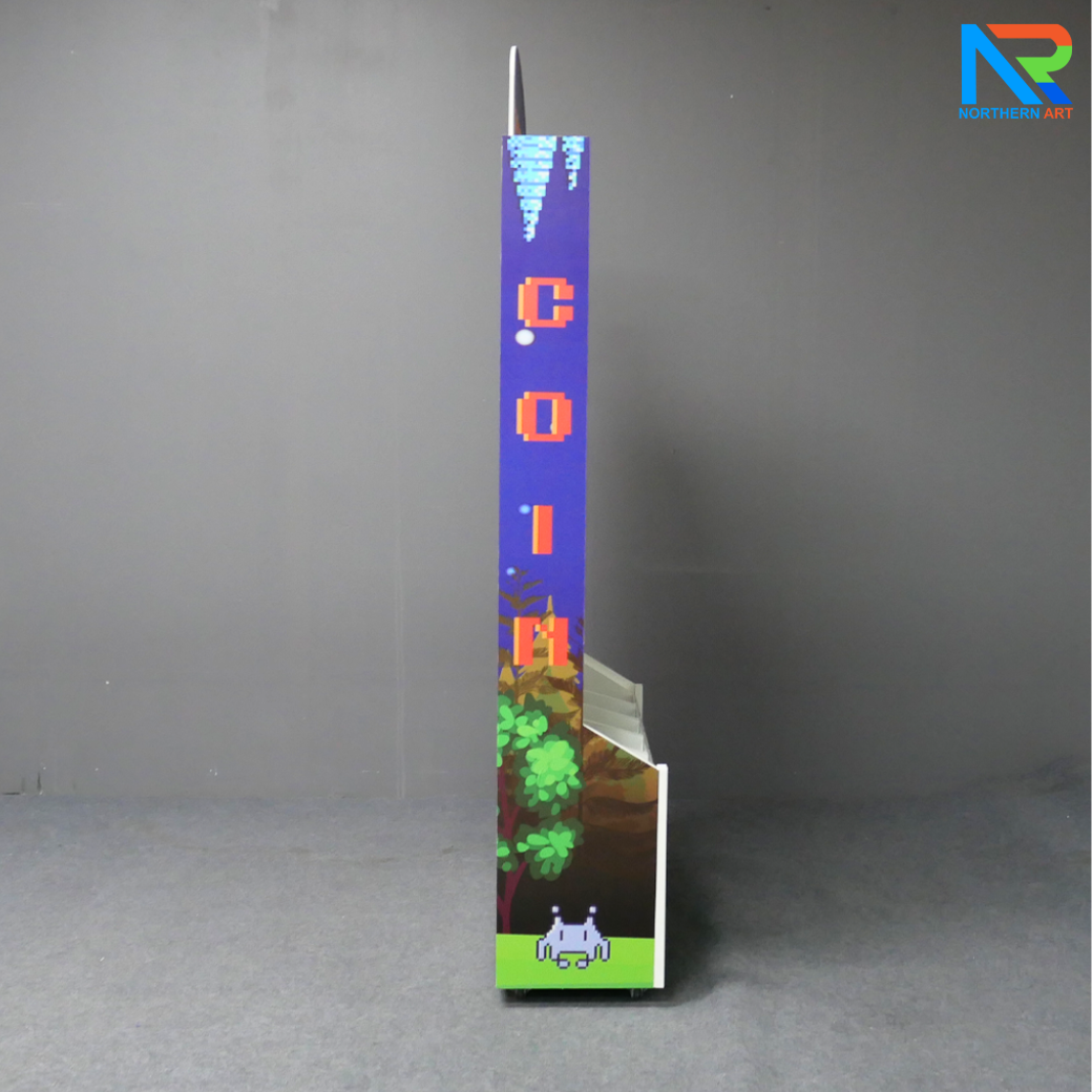 เช่าเกมส์หย่อนเหรียญตั้งพื้น มีล้อ ขนาด (W)80 X (D)30 X (H)150 cm. วัสดุไม้MDFปิดผิวเมลามีน และแผ่นอะคริลิคใส พร้อมเหรียญอะคริลิค 12 อัน