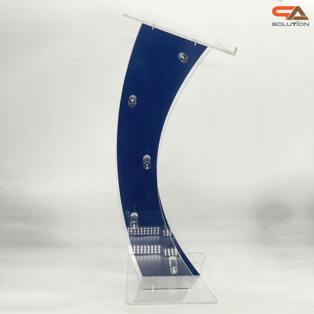 โพเดียมอะคริลิคใส และอะคริลิคสีน้ำเงิน ขนาด(W)60 x (L)42 x (H)113 cm. TOP เอียงพร้อมกันตก