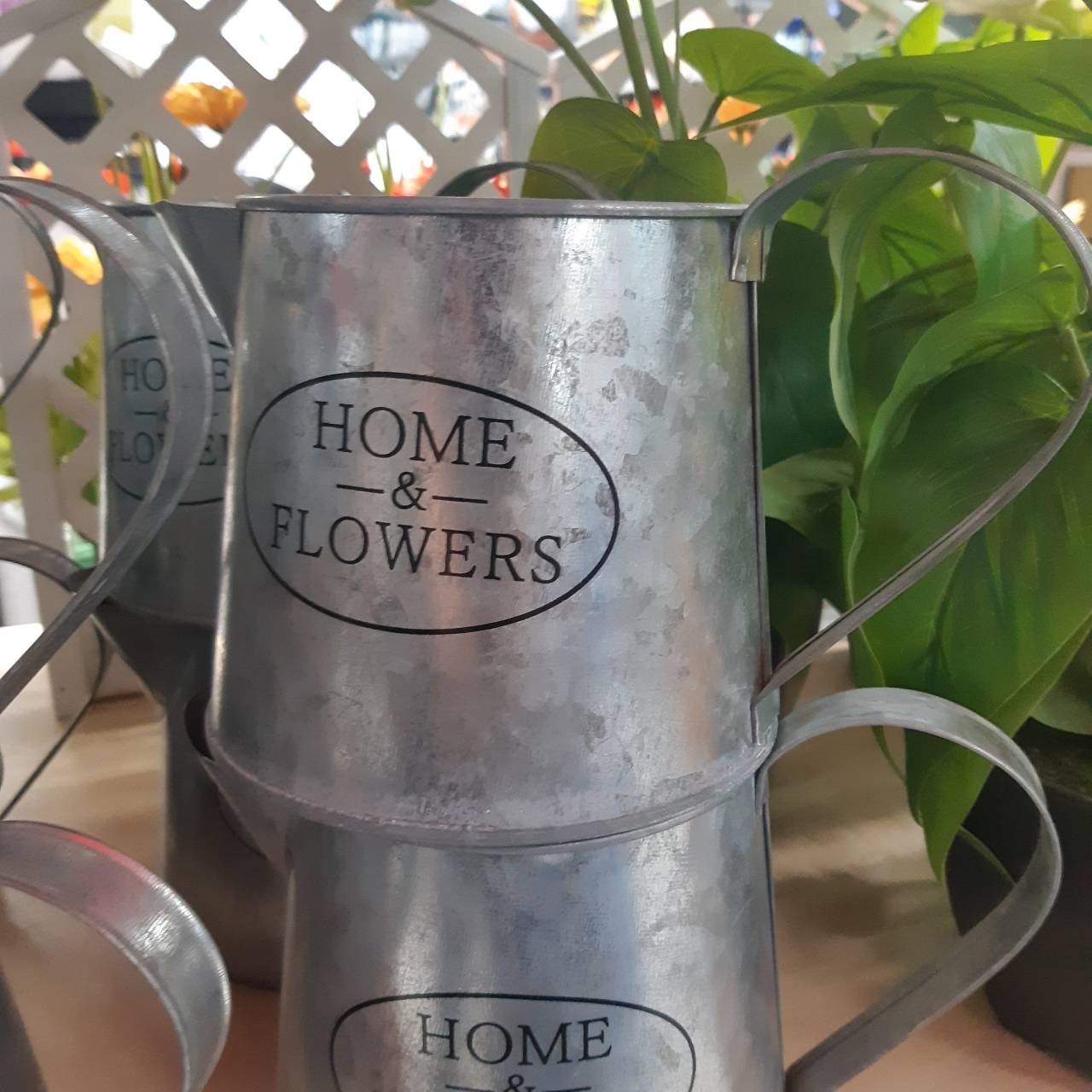 กระถางตกแต่งทรงกระบวย มีหูจับ