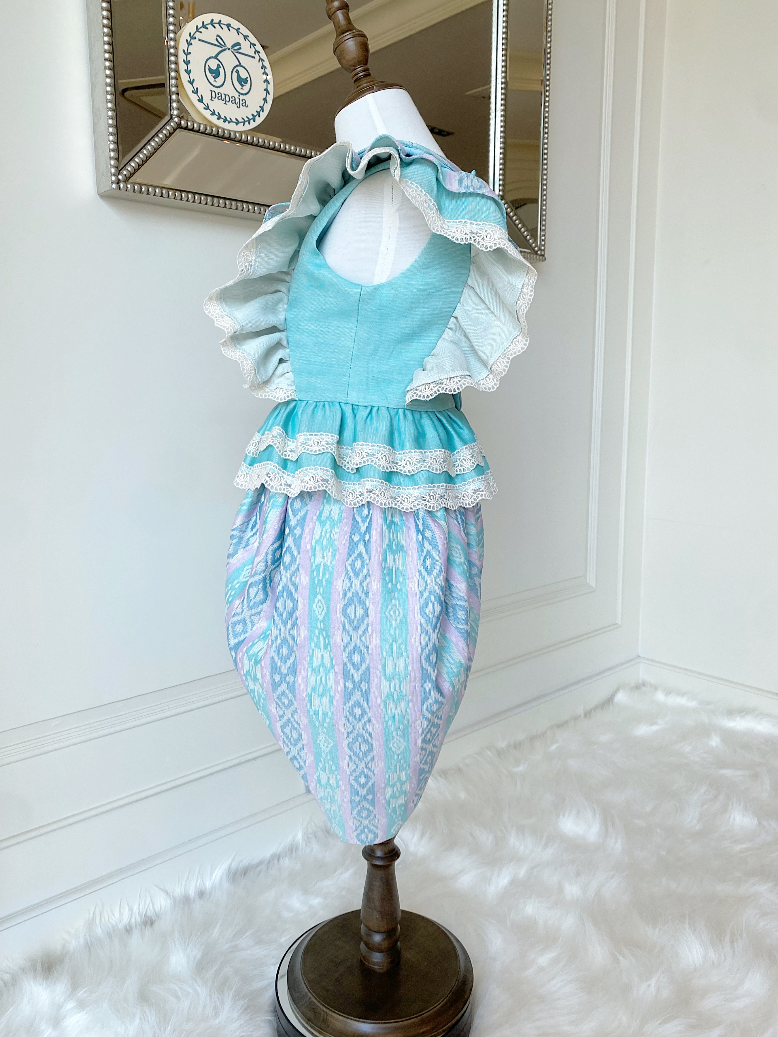 (เซต 4 ชิ้น) ชุดไทยแบรนด์ Chabafah รุ่น ศิรินภา สีฟ้า