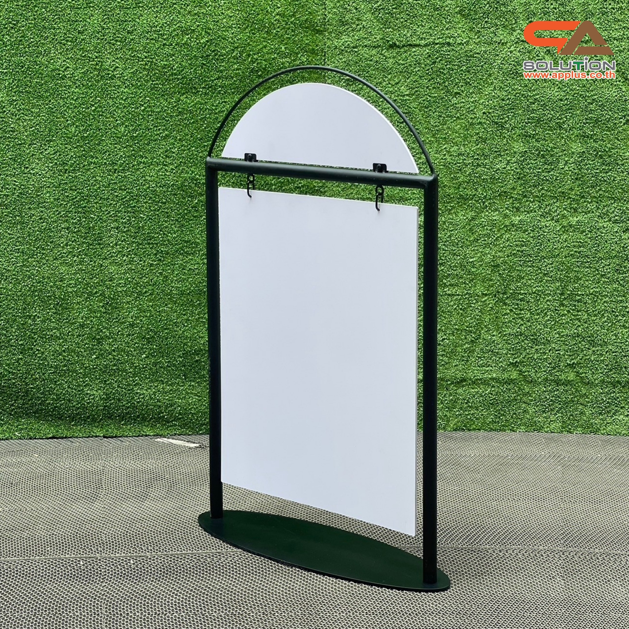 ป้ายตั้งพื้น ป้้ายมินิมอล เหล็กสีดำ ขนาด (W)59 x (H)95 cm. โชว์งานพิมพ์ 2 ด้าน ฐานวงรี ถอดประกอบได้