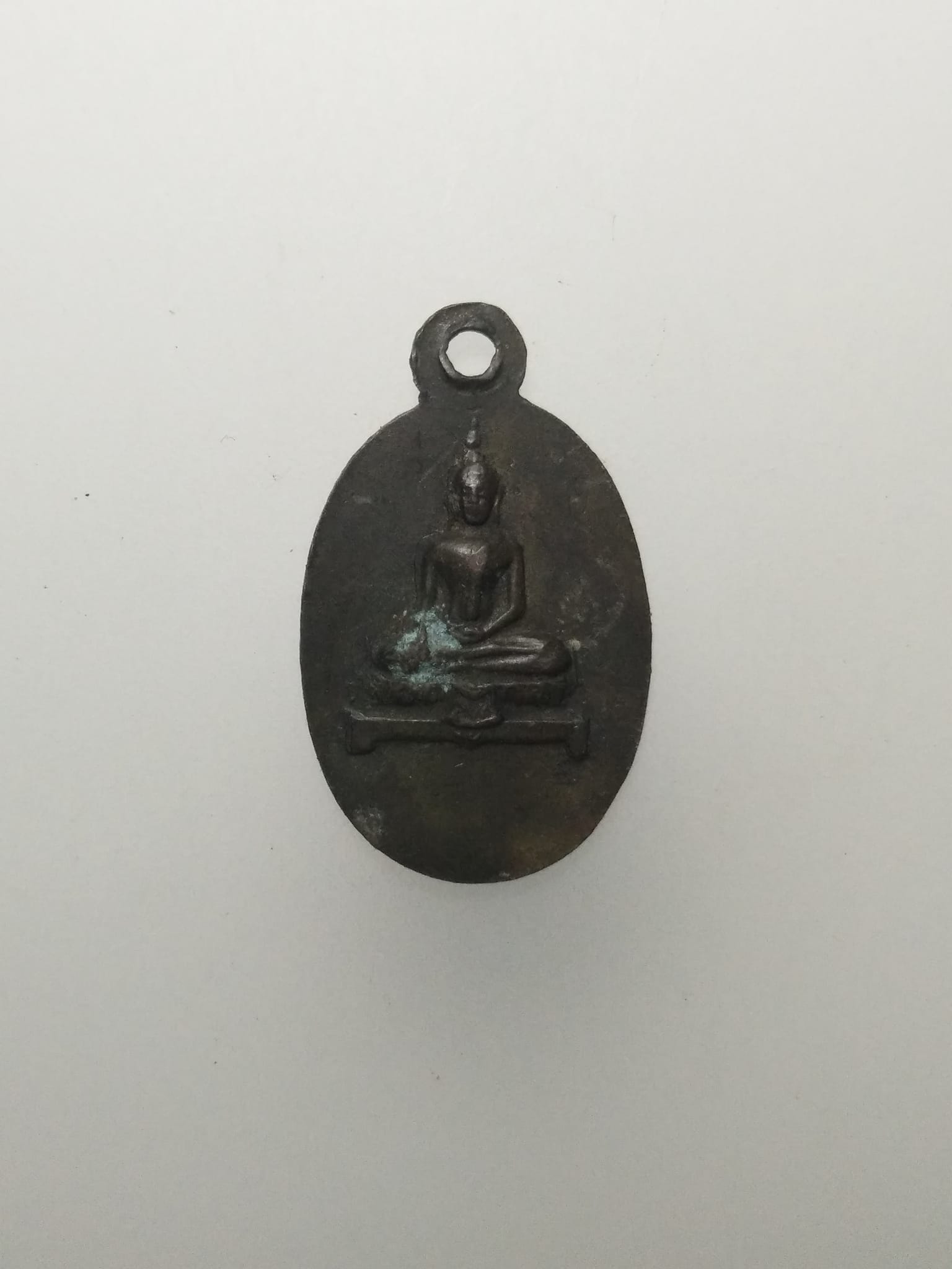 E350 เหรียญแม่นางกวักหลังพระพุทธ