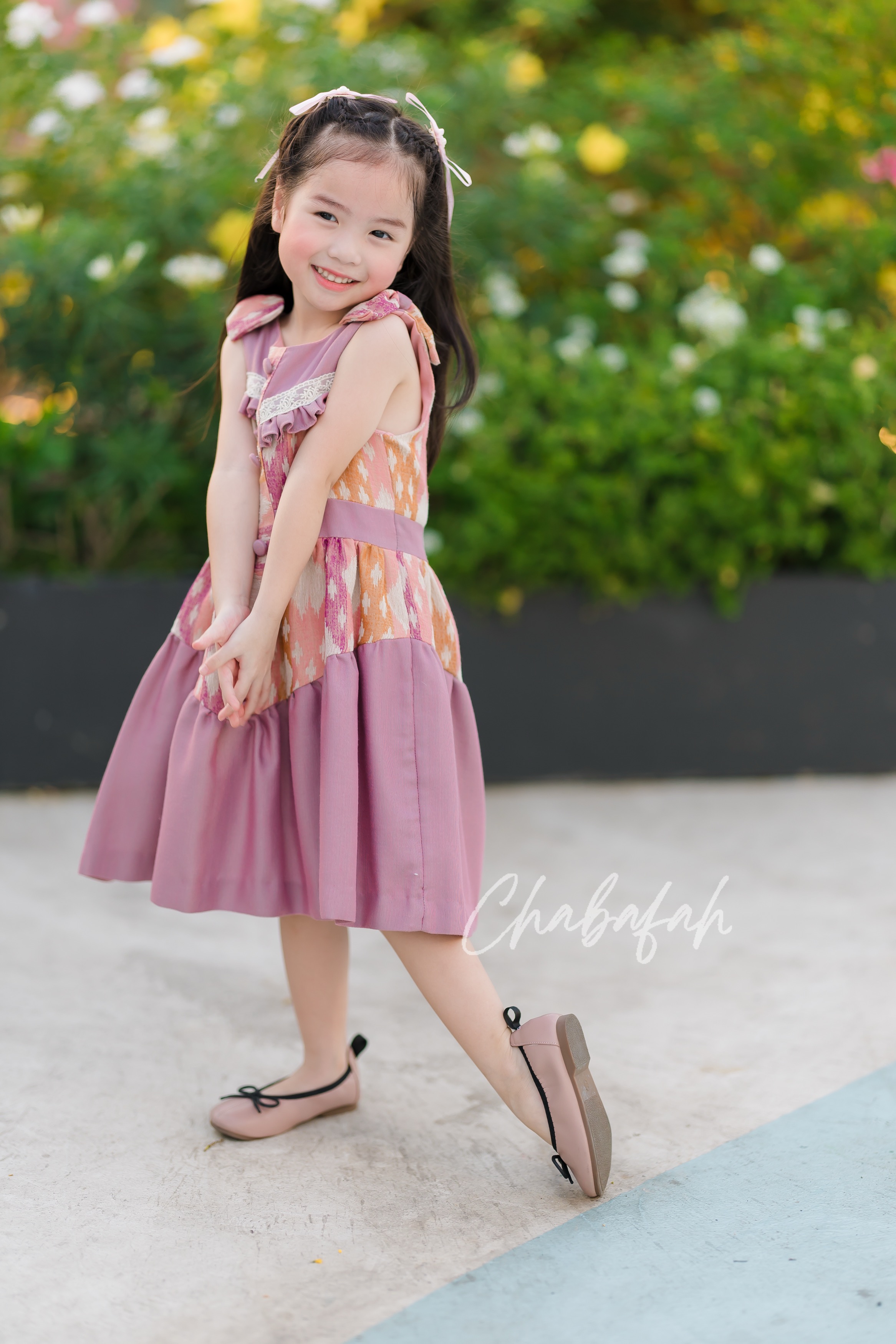 เดรสแขนกุดผ้าไทย แบรนด์ Chabafah สีม่วงตุ่น