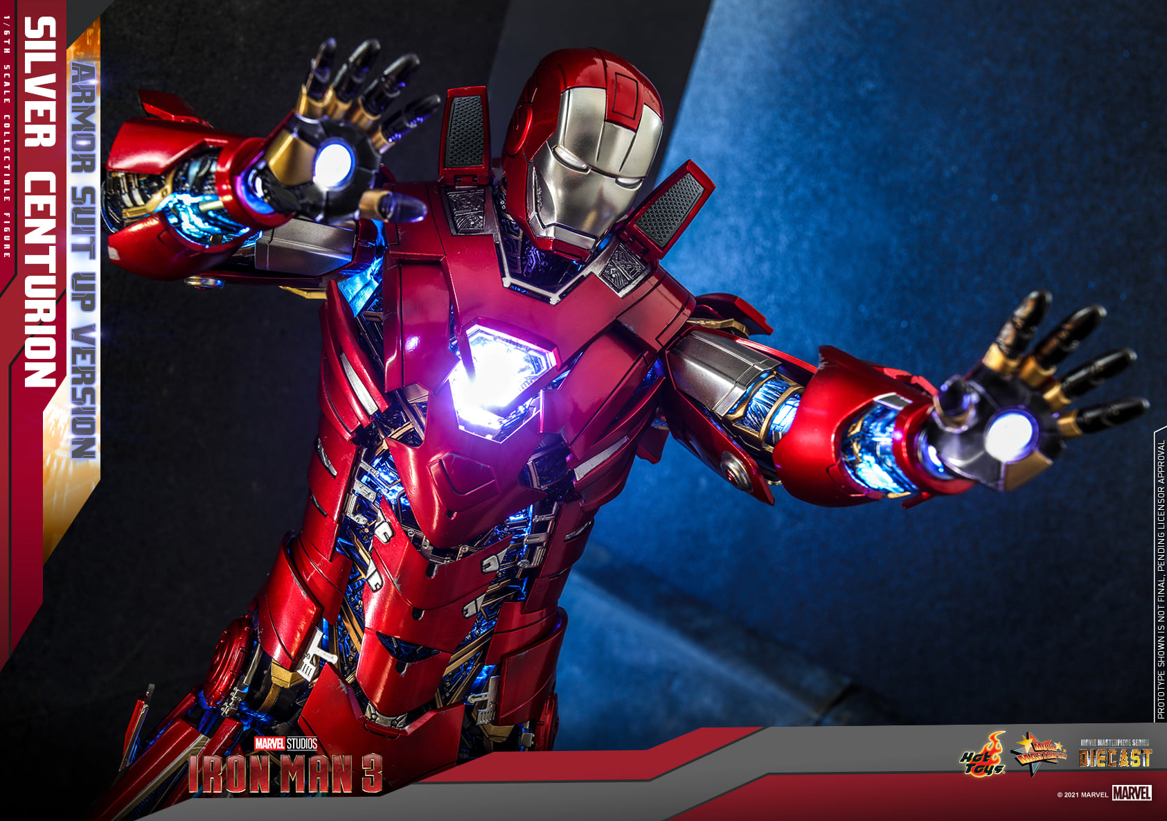 Hot Toys MMS618D43 1/6 Iron Man 3 - Silver Centurion (Armor Suit Up Version)