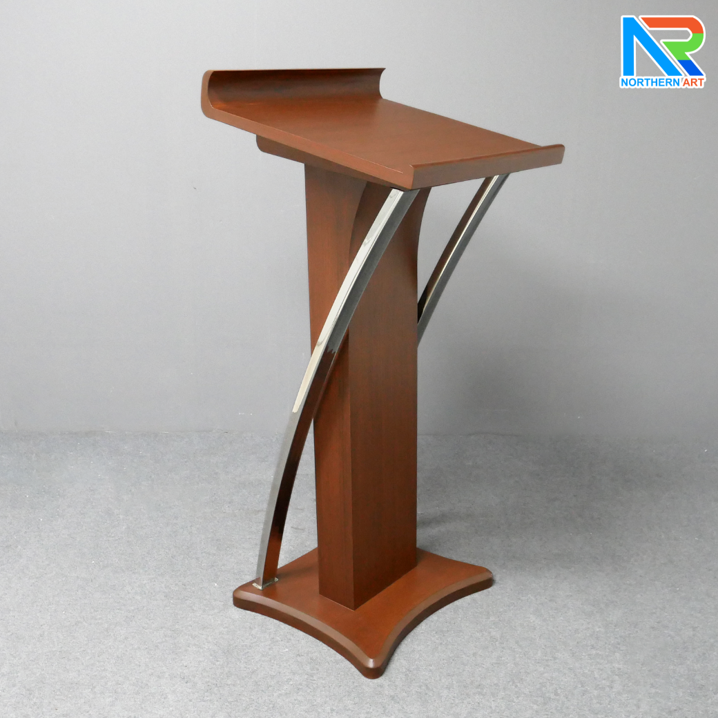 โพเดียมไม้ สีโอ๊คแดง ตกแต่งสแตนเลสเกรด304 ขนาด (W) 55 x (L) 50 x (H) 120 cm.