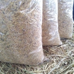 แกลบดิบ ขนาด 5 ลิตร. จำนวน 3 ถุง