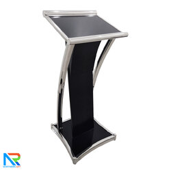 โพเดียมไม้สีดำ ตกแต่งสแตนเลส เกรด304 ขนาด (W) 47 x (D) 44 x (H)120 cm.