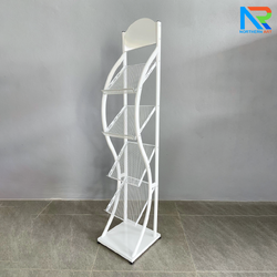 ชั้นวางโบรชัวร์เหล็กA4 สีขาว 4 ชั้น ทรง S ขนาด (W)31.5 X (L)31 X (H)149 cm. ถอดประกอบได้