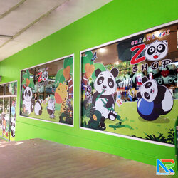 สติ๊กเกอร์ซีทรู สติ๊กเกอร์ซีทรูติดกระจก สามารถมองเห็นด้านเดียว เหมาะสำหรับติดกระจกอาคารสำนักงาน หรือ กระจกรถยนต์ มีบริการติดตั้ง กทม ปริมณฑล และเชียงใหม่