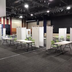 เช่าบอร์ดนิทรรศการ แบบตั้งเดี่ยวพร้อมโคมไฟ ขนาด 100x200 ซม. บริการติดตั้งพร้อมรื้อถอน