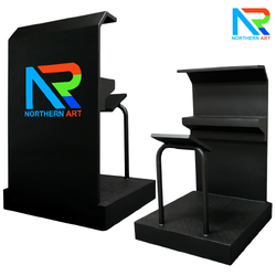 โพเดียมรปภ. เหล็ก ขนาด (W) 85 x (L) 87 (H) 135 ซม. พร้อมชั้นวางเอกสาร พื้นเหล็กลายตีนเป็ดกันลื่น แข็งแรงทนทาน