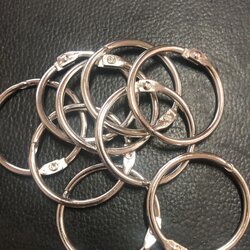 ห่วงสแตนเลส สีเงิน ขนาด 30 mm. (วัดนอก) 25 mm. ใช้เป็นห่วงใส่เอกสาร ห่วงแฟ้ม ห่วงเมนู