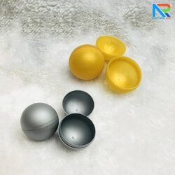 ลูกบอลจับรางวัล ขนาดเส้นผ่าศูนย์กลาง 40 mm. เปิดออกใส่ฉลากได้ สีเทามุก-สีทอง