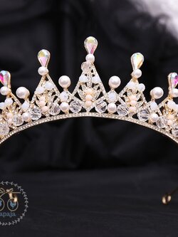 (No. 169) มงกุฏเทียร่าเพชรบนยอดประดับเพชรรูปหยดน้ำเม็ดใหญ่