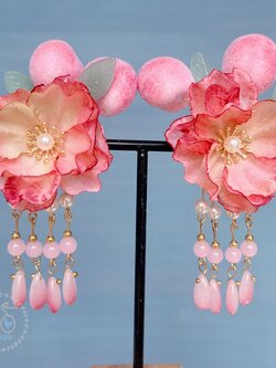 (No.188) ขายเป็นคู่ กิ๊ฟติดผมตรุษจีน ประดับดอกโบตั๋นและผลลูกพีชเล็กๆ