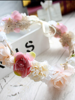 (No. 138) มงกุฏดอกไม้โทนกุหลาบสีขาวชมพู