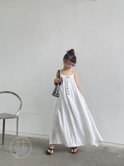 แม๊กซี่เดรสสายเดี่ยวสีขาวออฟไวท์ ดีเทลแต่งปกเชิ๊ต