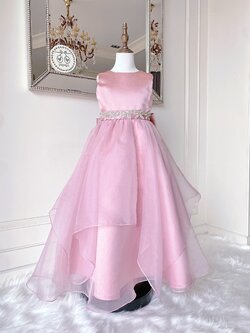 เดรสออกงานราตรียาวแขนกุด สีชมพูหวานอมตุ่น (งานไฮพรีเมี่ยม) ดีเทลลายปักเพชรหนามเตยรูปริบบิ้นที่ช่วงเอว