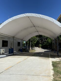 เต็นท์โดม ขนาดกว้าง 8 เมตร ความยาวไม่จำกัด ทรงโค้งสีขาวเหมาะสำหรับงานจัดงานทุกประเภท