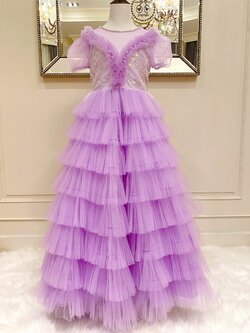 เดรสออกงานราตรียาวแขนตุ๊กตา สีม่วงหวาน กระโปรงทรงขนมชั้น ดีเทลท่อนบนปักไข่มุกและเลื่อม