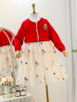 เซตคาร์ดิแกนสีแดงปักหมี Teddy Bear พร้อมเดรสสายเดี่ยวผ้าโปร่งปักลายเข้าธีม