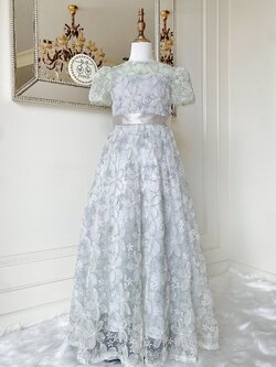 เดรสออกงานราตรียาวแขนตุ๊กตา (งานไฮพรีเมี่ยม) ผ้าลูกไม้ฉลุโทนสีเขียวอ่อน ลุคผู้ดี สวยคลาสสิค