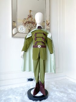 (เซต 4 ชิ้น) ชุดเจ้าชายรูปงามโทนสีเขียว เจ้าชายกบ (Tiana) (ชุด+ผ้าคลุม+บู๊ตเทียม)