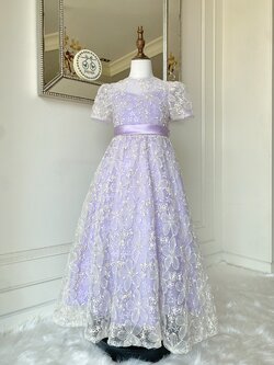 เดรสออกงานราตรียาวแขนตุ๊กตา (งานไฮพรีเมี่ยม) ผ้าลูกไม้ฉลุโทนสีม่วง ลุคผู้ดี สวยคลาสสิค