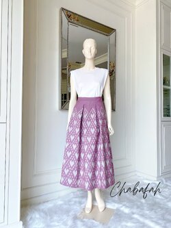 (No. 023) กระโปรงผ้าฝ้ายไทยทอมือ ลายหัวใจบนพื้นสีม่วงมาเจนต้า ทรงทวิส แบรนด์ Chabafah (ชบาฟ้า)