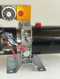 ปั้มไฮดรอลิคไฟฟ้า 12 โวล์ (Power pack DC12V ) Pressure 210Kg/cm2