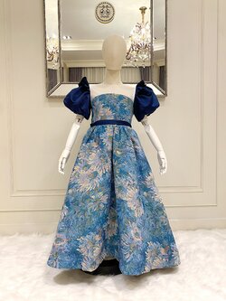 เดรสออกงานราตรียาวแขนตุ๊กตาโทนฟ้าน้ำเงิน ผ้า Jacguard ทอลายสวยสไตล์วินเทจ ใส่แล้วผู้ดี