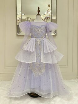 เดรสออกงานราตรียาวแขนยาวสี่ส่วนสีม่วงพาสเทล งานไฮพรีเมี่ยม สวยอลังมากๆ