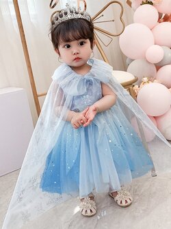 เซตชุดเจ้าหญิงเอลซ่า พร้อมผ้าคลุม เดรสแขนกุดสีฟ้าครามประดับเลื่อมช่วงอกกระโปรงย้อมไล่โทน