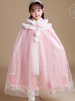 ผ้าคลุมชุดเจ้าหญิงสีชมพู รุ่นบุผ้า Fleece กันหนาวอย่างดี มีฮู้ดประดับขนสีขาว (ยาว 75 cm.)