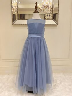 เดรสออกงานราตรียาวแขนกุดสีฟ้าคราม (Blue Sky) (งานไฮพรีเมี่ยม) ดีเทลช่วงไหล่ซีทรู ช่วงเอวประดับผ้าซาติน