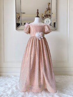 เดรสออกงานราตรียาวแขนตุ๊กตาสีชมพูเมทาลิค ผ้าเลื่อมวิ้ง