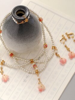 (No. 134) เซตสร้อยคอไข่มุกพร้อมต่างหูแบบจีนโบราณ ร้อยลูกปัดชมพูม่วงไข่มุกเรียงระย้า