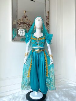 ชุดเจ้าหญิงจัสมิน (Jasmine) เซตแบบจัดเต็มเครื่องประดับแน่นๆ ครบๆ ได้ทุกอย่างตามภาพ