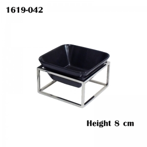 ขาตั้งสแตนเลสสีเหลี่ยมจตุรัสรวมจานเซรามิกสีดำ ขนาด กว้าง 15 x ยาว 15 x สูง 8 ซม. 1619-042
